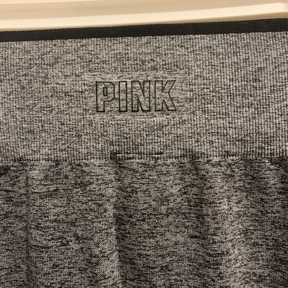 Victoria Secret PINK Large Gray Seamless Leggings Stretch Comfy Workout Casual - Picture 3 of 4